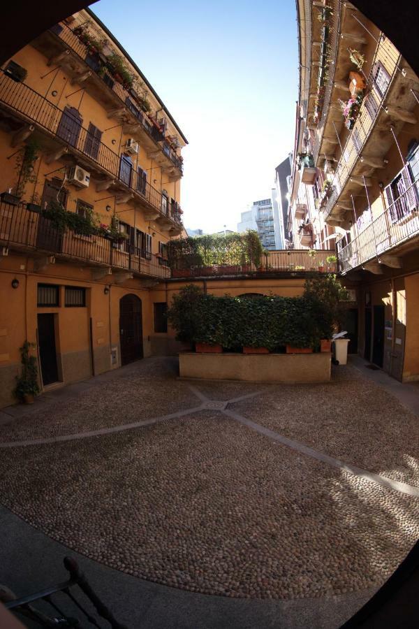B&B Terrazza Baires - In The Heart Of Milan Luaran gambar